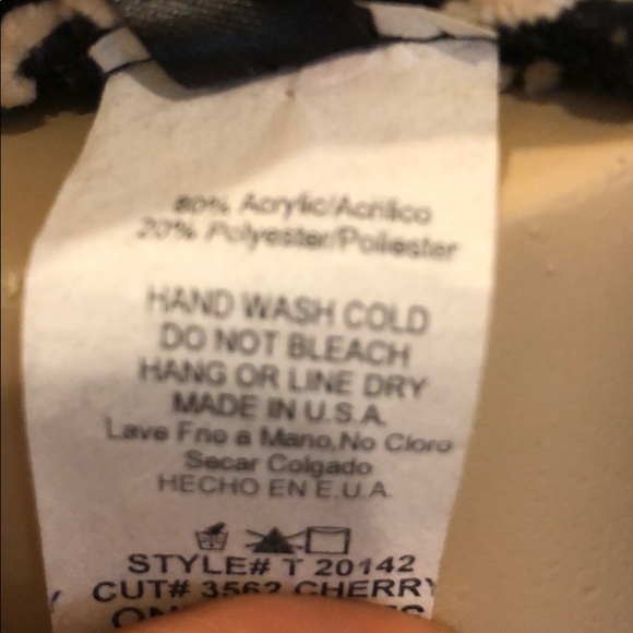 Black and white Shaw - Picture 6 of 6